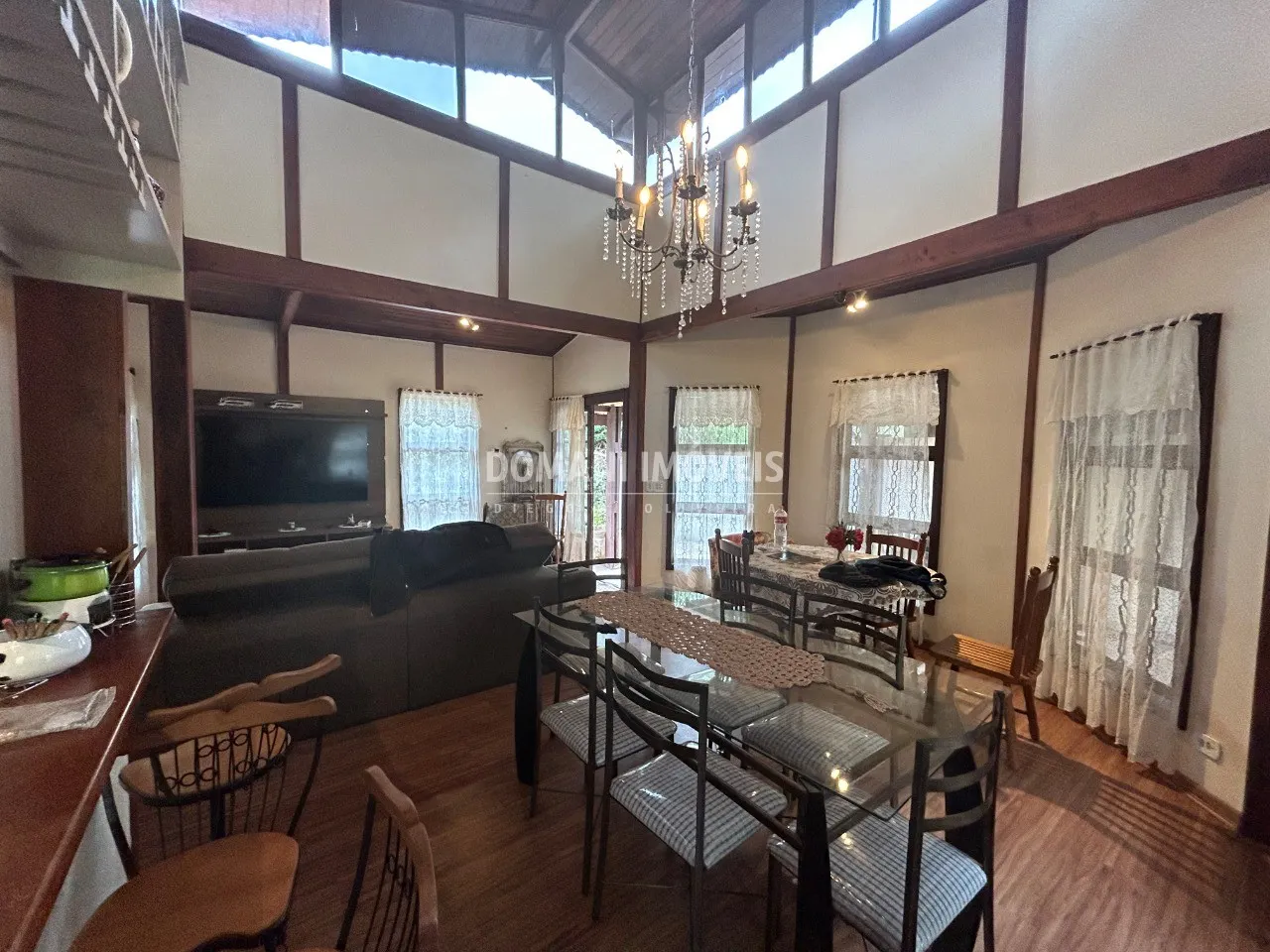 Casa à venda de 1.020 m² em Campos do Jordão, SP, Brasil