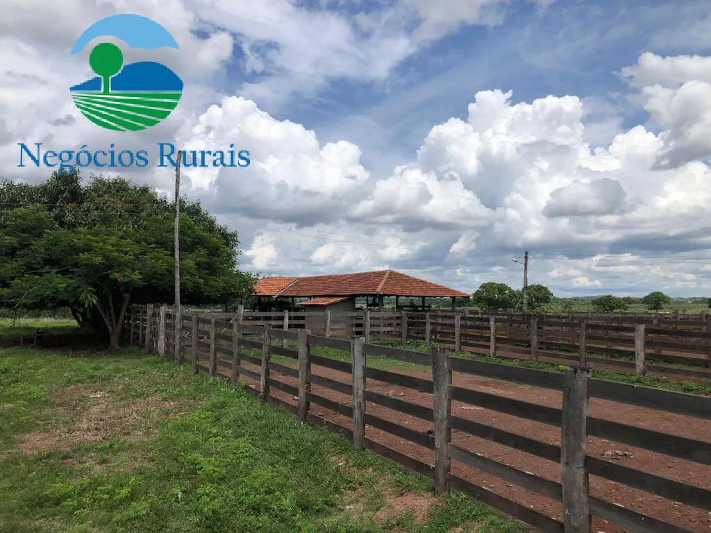 Fazenda à venda de 2.178 ha em Crixás, GO, Brasil