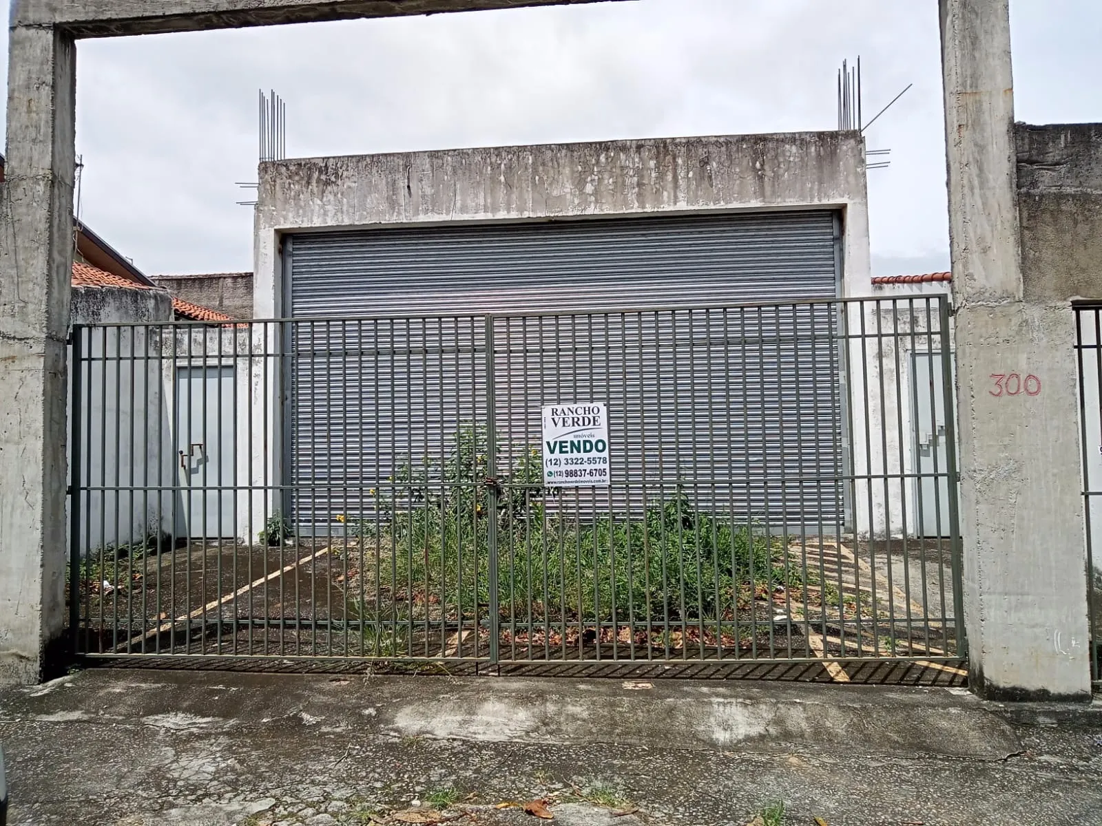 Comercial à venda e para Alugar de 300 m² em São José dos Campos, SP, Brasil