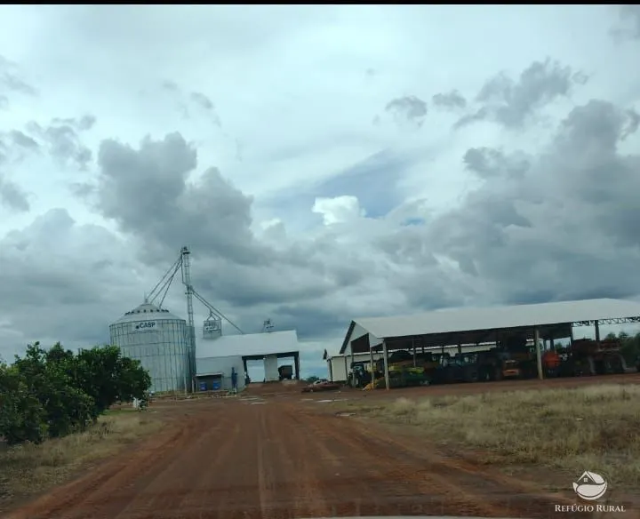 Fazenda à venda de 3.771 ha em Rosário Oeste, MT, Brasil