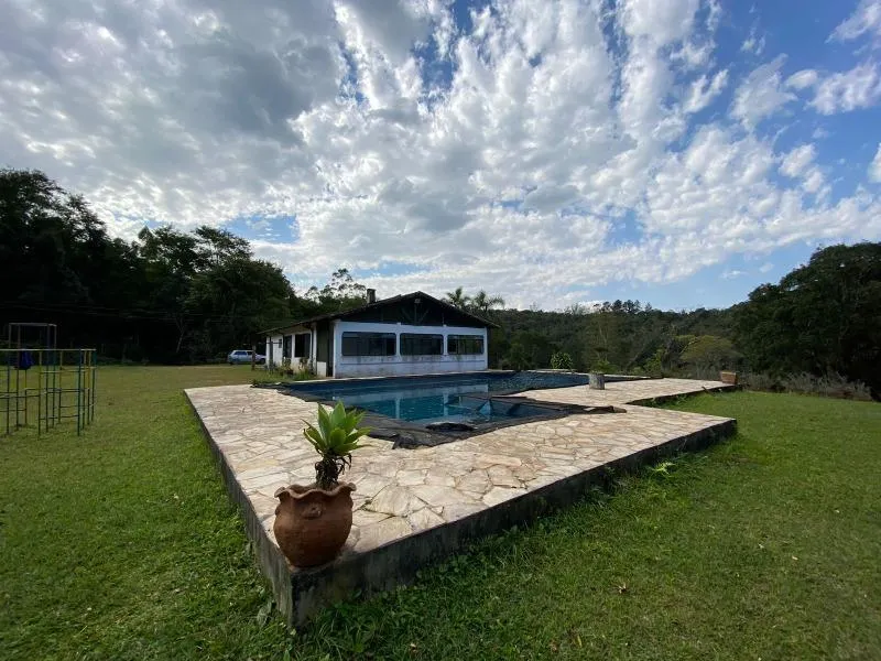 Sítio à venda de 6 ha em Itapecerica da Serra, SP, Brasil