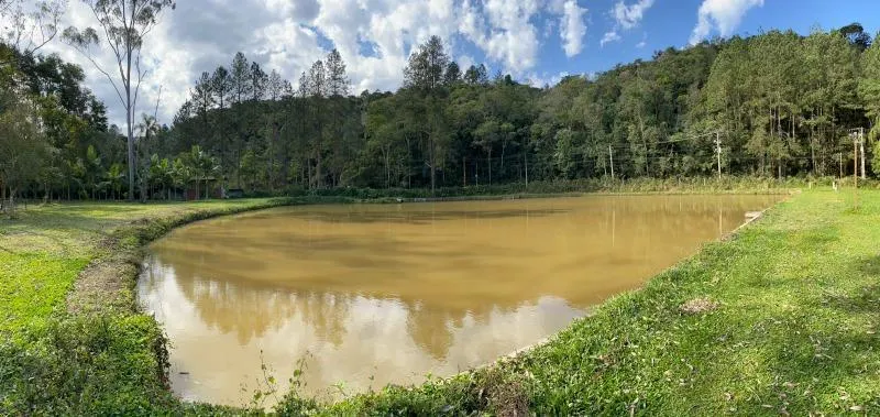 Sítio à venda de 6 ha em Itapecerica da Serra, SP, Brasil