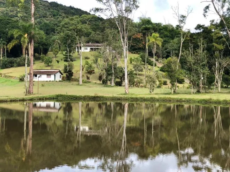 Sítio à venda de 6 ha em Itapecerica da Serra, SP, Brasil