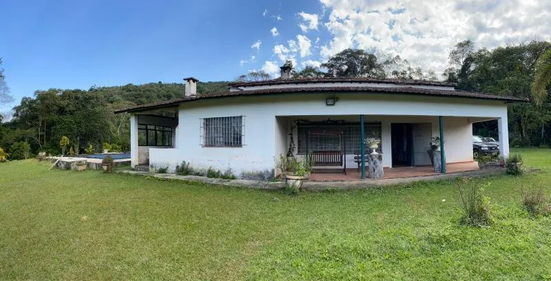 Sítio à venda de 6 ha em Itapecerica da Serra, SP, Brasil