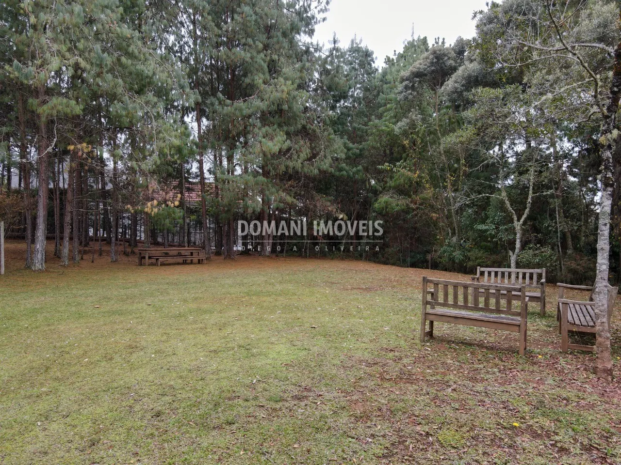 Casa à venda de 7.590 m² em Campos do Jordão, SP, Brasil