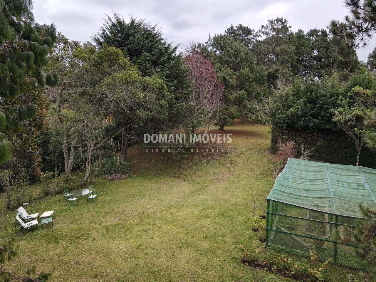 Casa à venda de 7.590 m² em Campos do Jordão, SP, Brasil