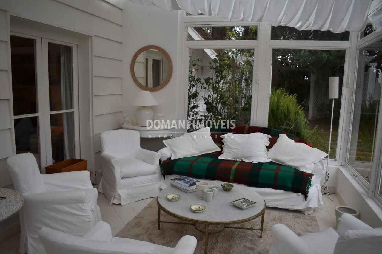 Casa à venda de 7.590 m² em Campos do Jordão, SP, Brasil