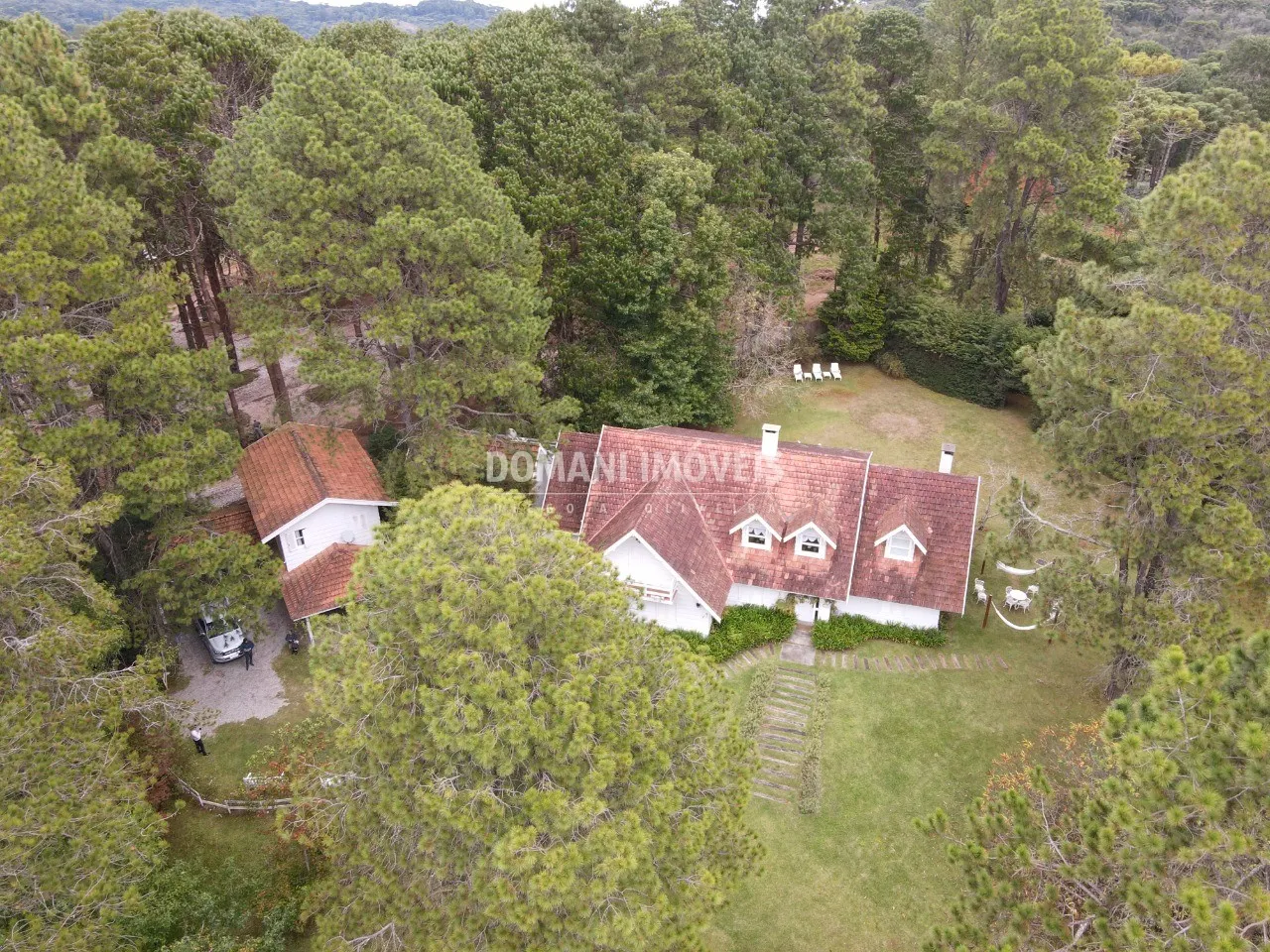 Casa à venda de 7.590 m² em Campos do Jordão, SP, Brasil