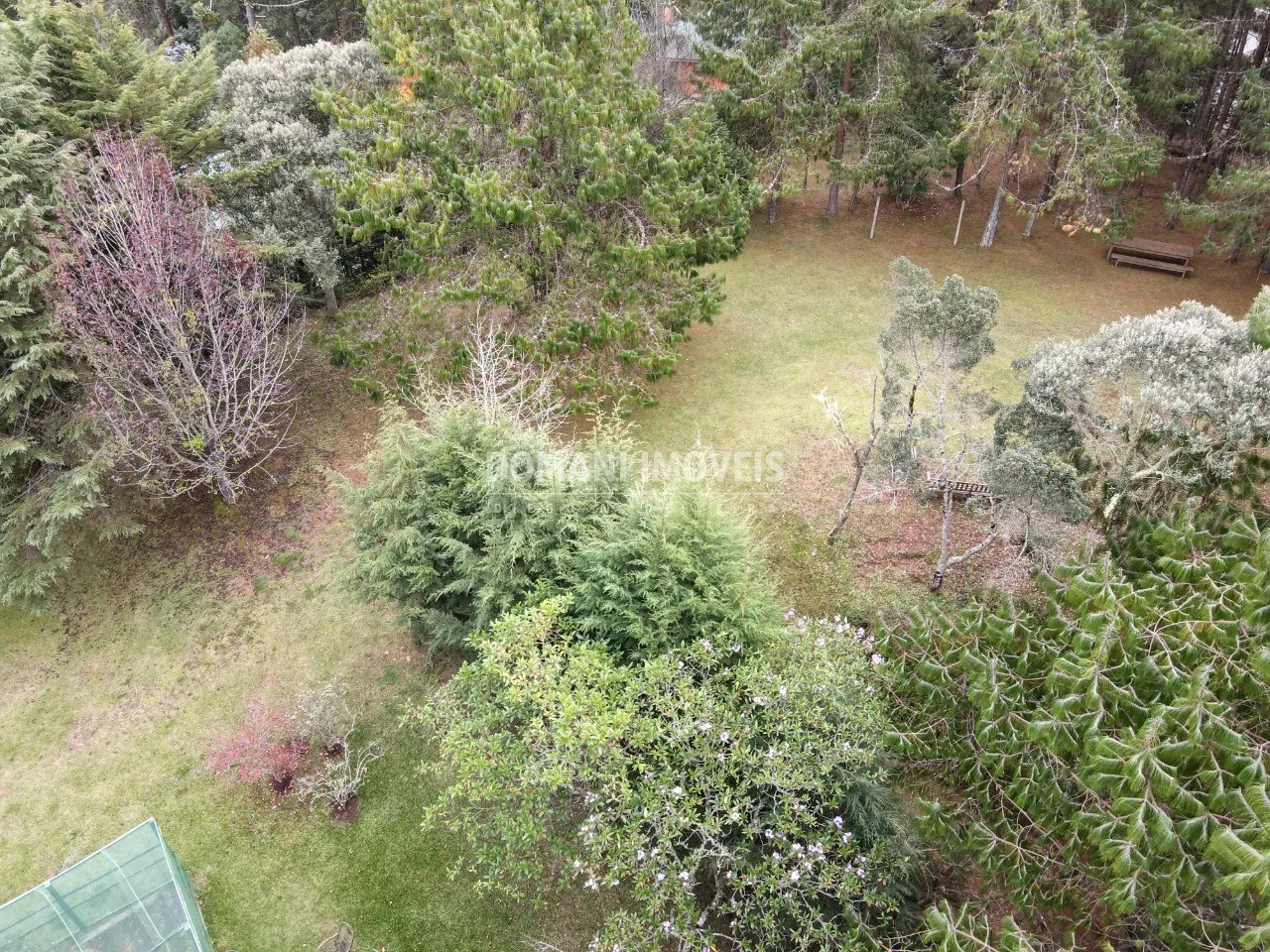 Casa à venda de 7.590 m² em Campos do Jordão, SP, Brasil