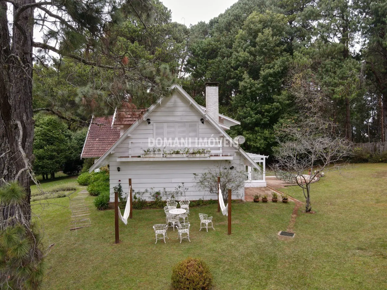 Casa à venda de 7.590 m² em Campos do Jordão, SP, Brasil
