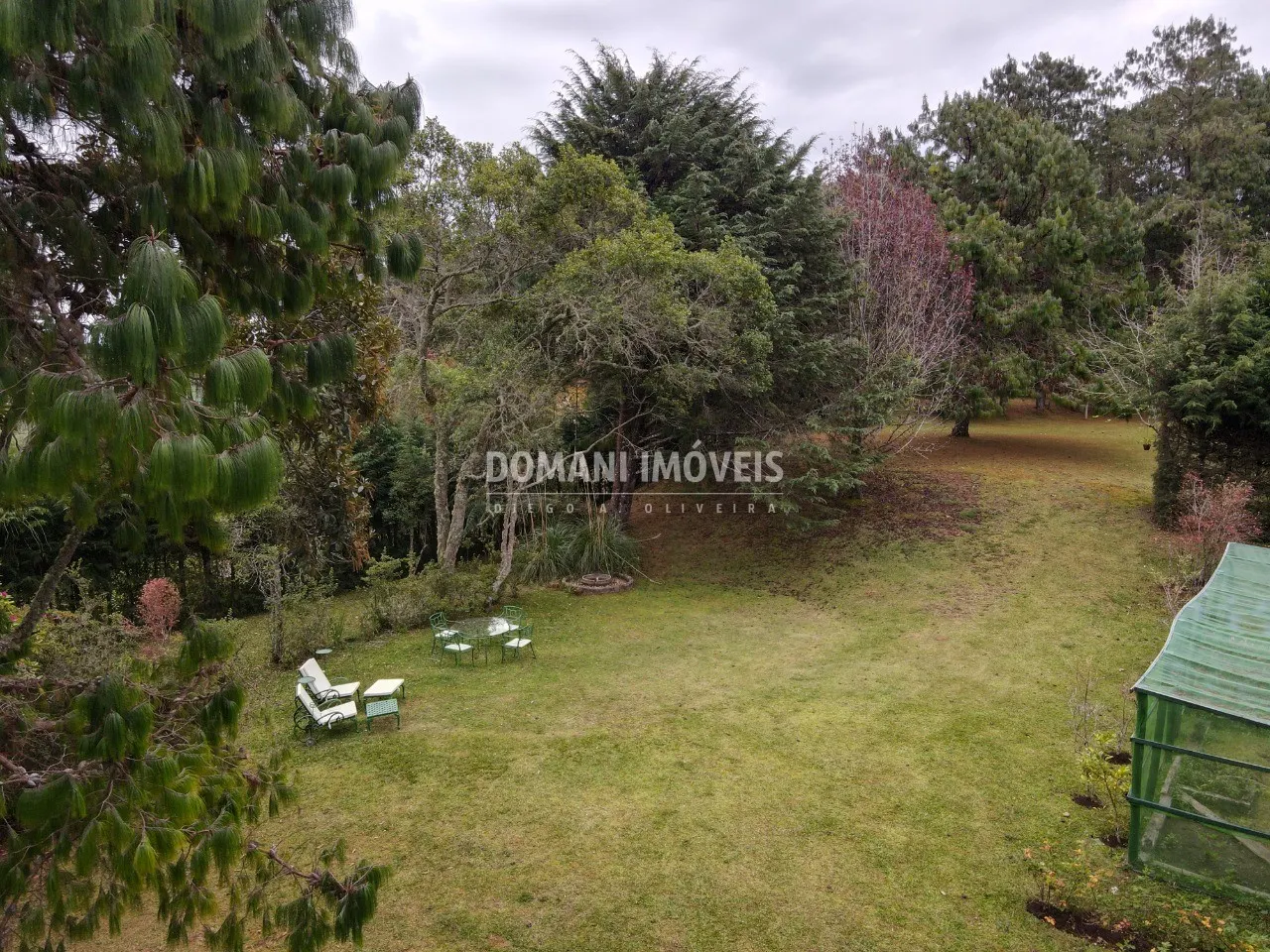 Casa à venda de 7.590 m² em Campos do Jordão, SP, Brasil