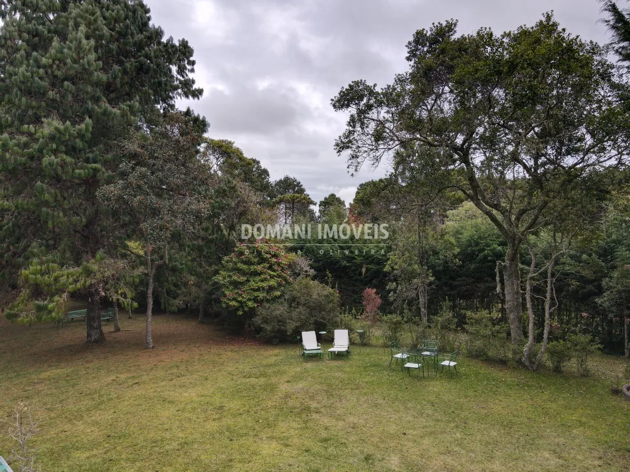Casa à venda de 7.590 m² em Campos do Jordão, SP, Brasil
