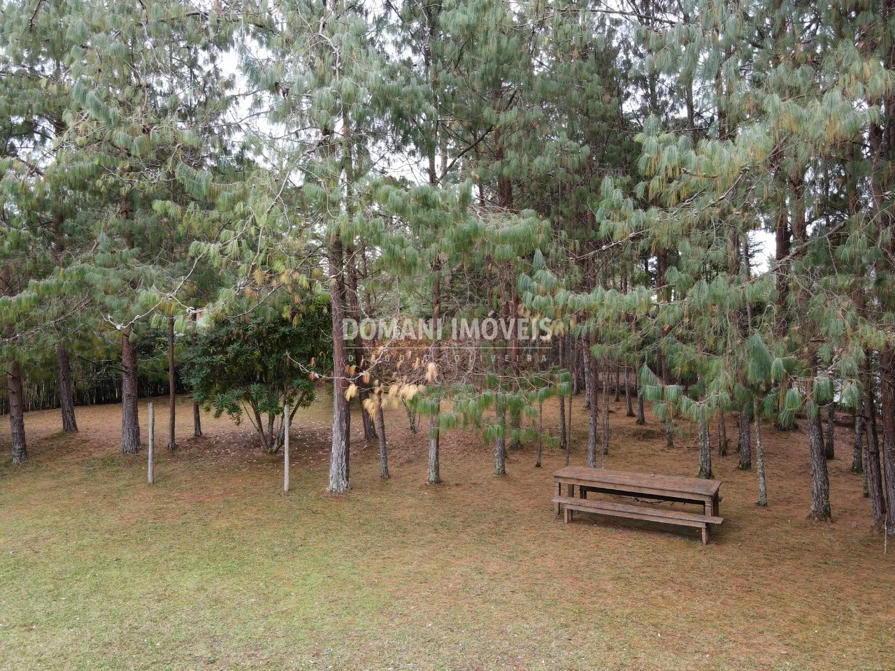 Casa à venda de 7.590 m² em Campos do Jordão, SP, Brasil