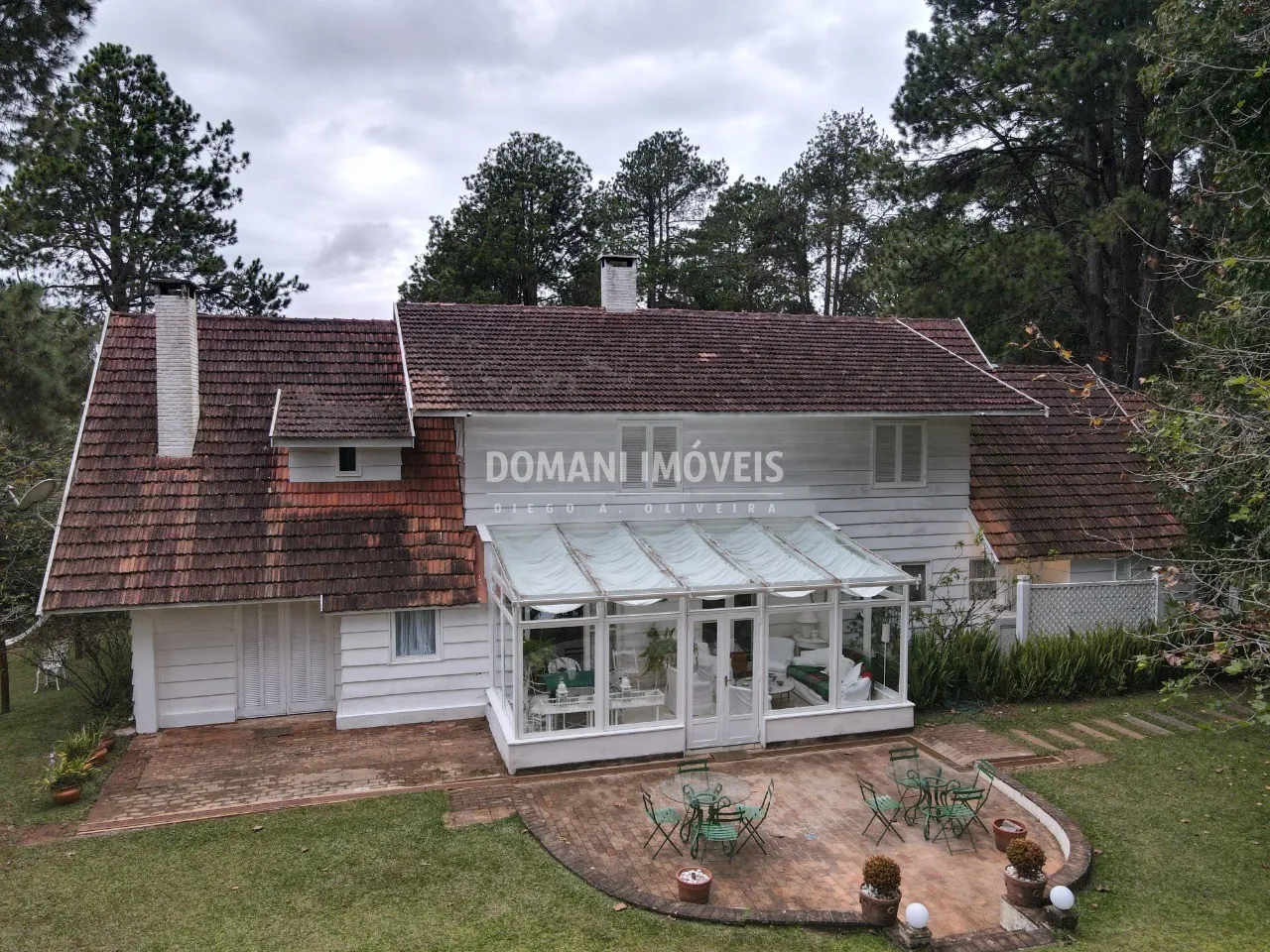Casa à venda de 7.590 m² em Campos do Jordão, SP, Brasil