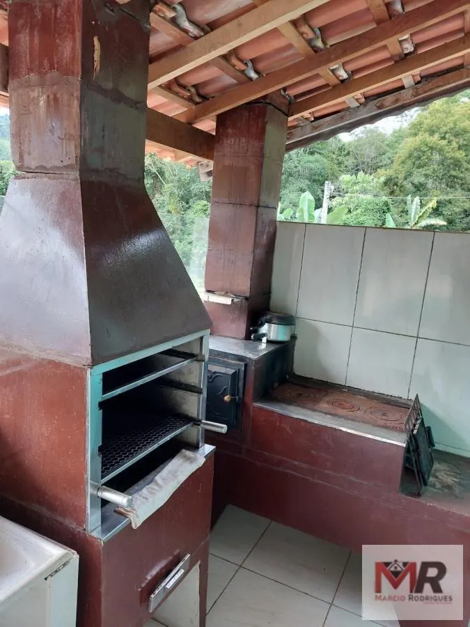Chácara à venda de 2.400 m² em Pouso Alegre, MG, Brasil