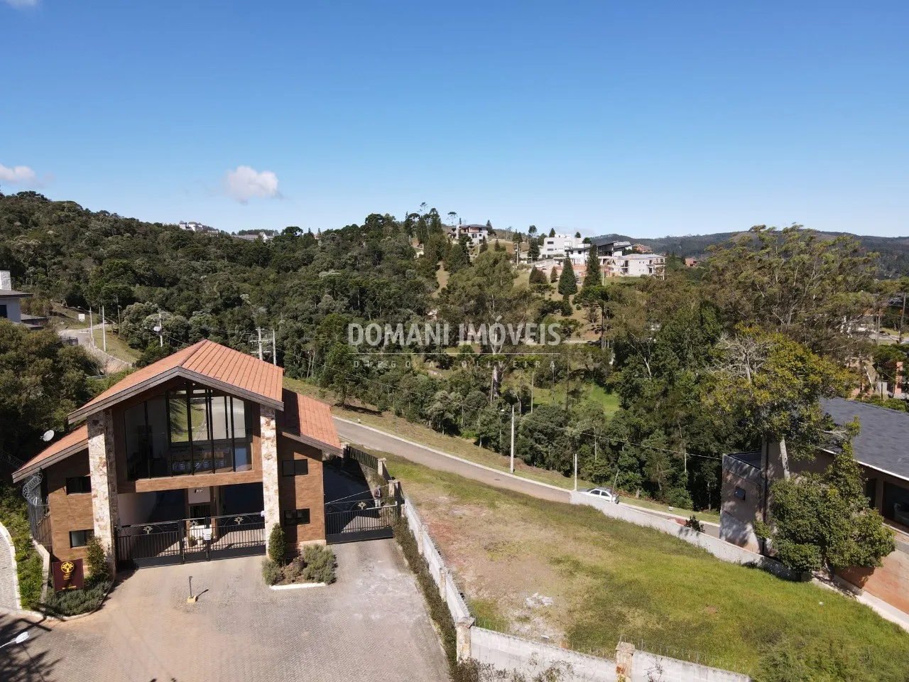 Plot for sale of 1,450 m² in Campos do Jordão, SP, Brazil