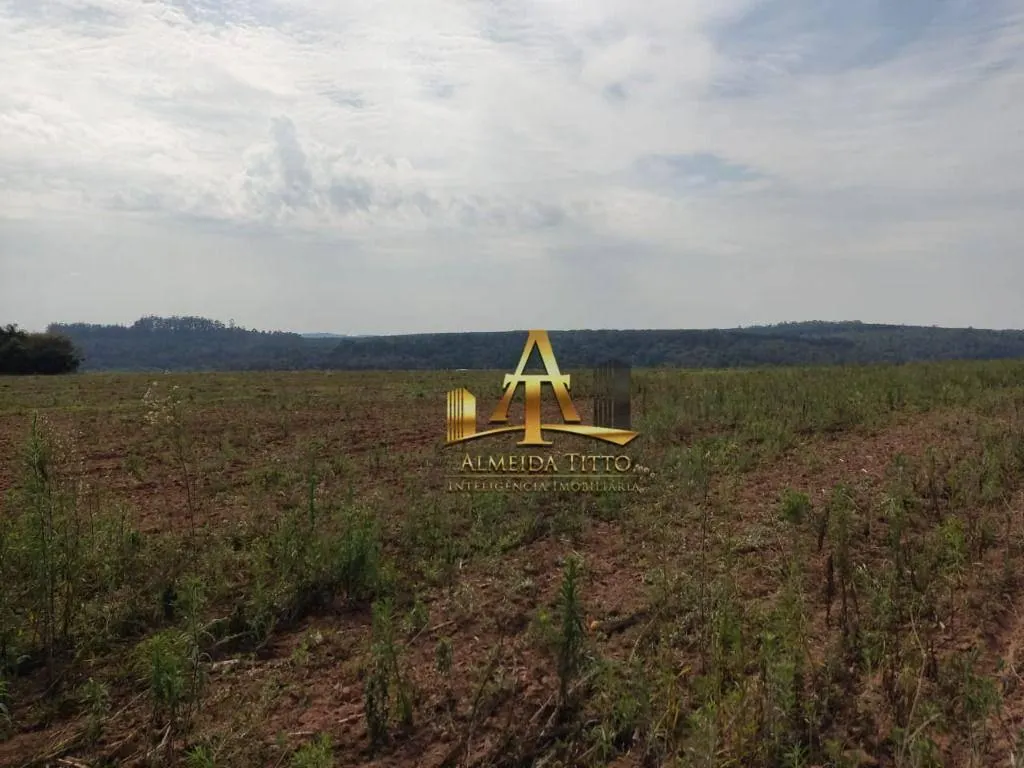 Fazenda à venda de 128 ha em Itapetininga, SP, Brasil
