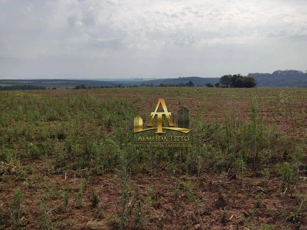 Fazenda à venda de 128 ha em Itapetininga, SP, Brasil