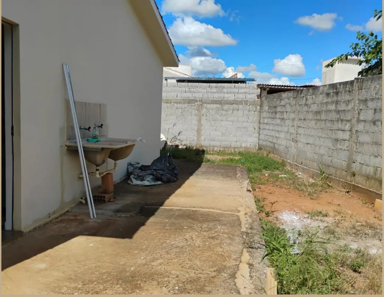 Casa à venda de 400 m² em Japaraíba, MG, Brasil
