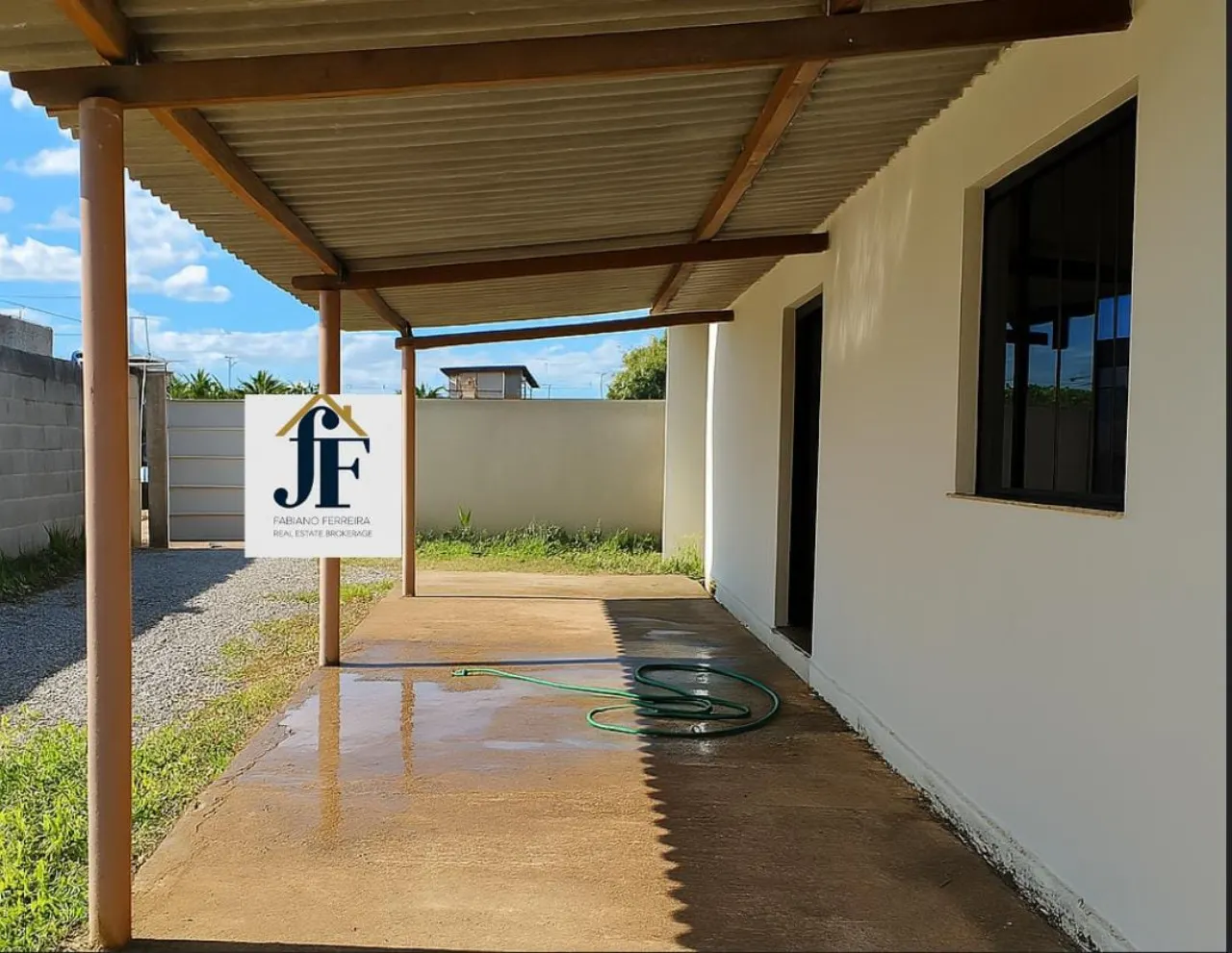 Casa à venda de 400 m² em Japaraíba, MG, Brasil