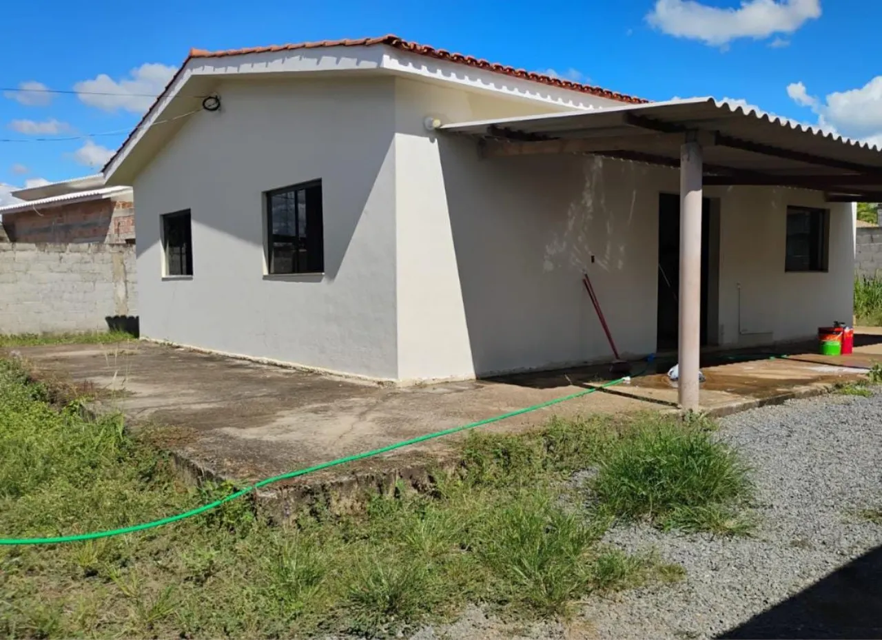 Casa à venda de 400 m² em Japaraíba, MG, Brasil