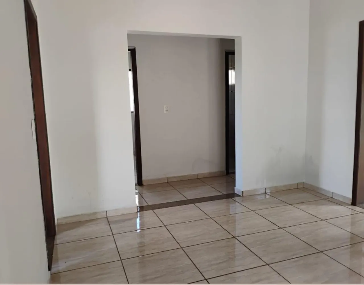 Casa à venda de 400 m² em Japaraíba, MG, Brasil