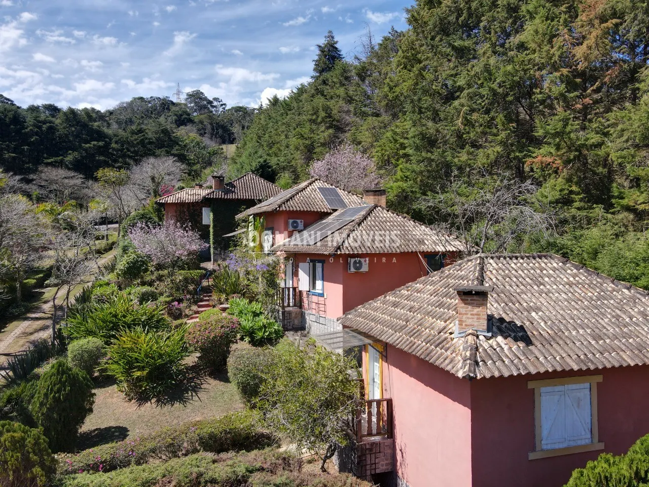 Pousada à venda de 2 ha em Santo Antônio do Pinhal, SP, Brasil