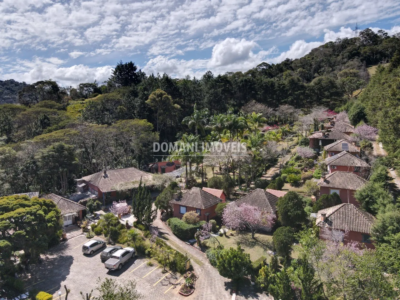 Pousada à venda de 2 ha em Santo Antônio do Pinhal, SP, Brasil