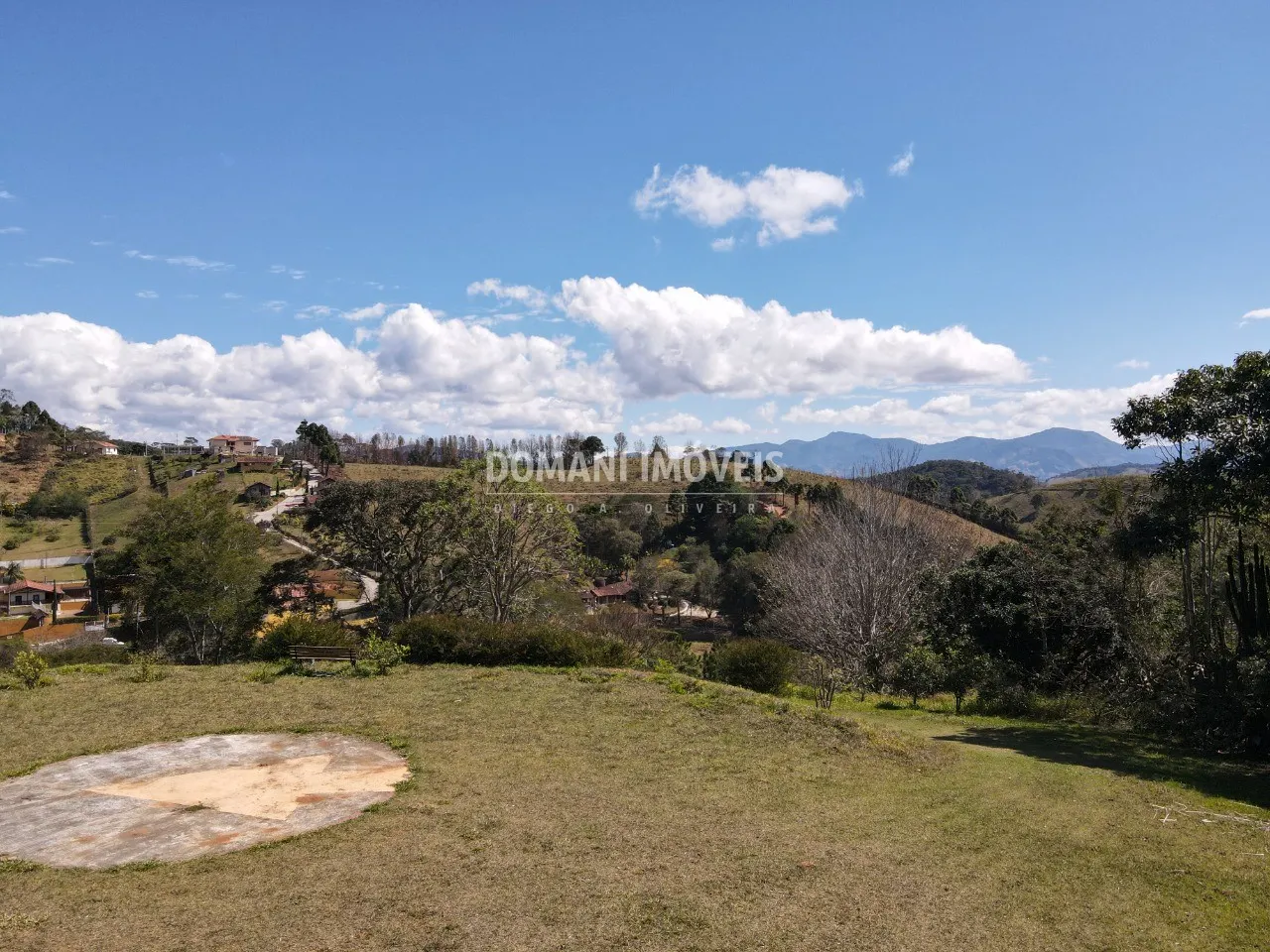 Pousada à venda de 2 ha em Santo Antônio do Pinhal, SP, Brasil