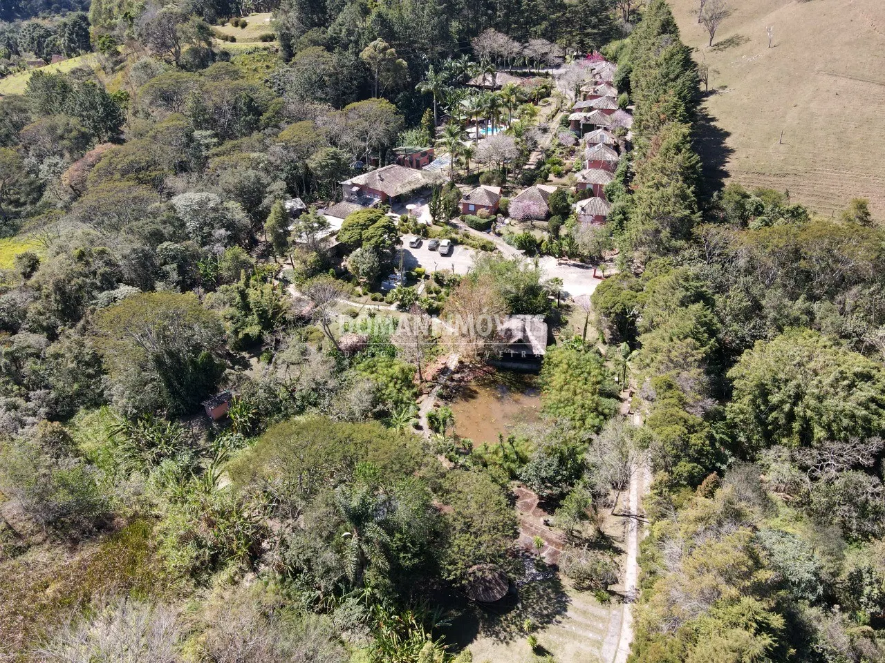 Pousada à venda de 2 ha em Santo Antônio do Pinhal, SP, Brasil