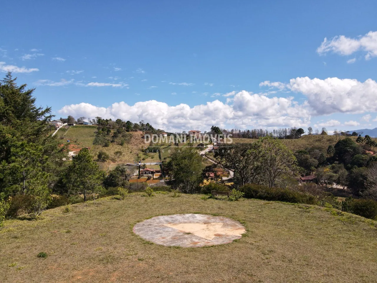 Pousada à venda de 2 ha em Santo Antônio do Pinhal, SP, Brasil