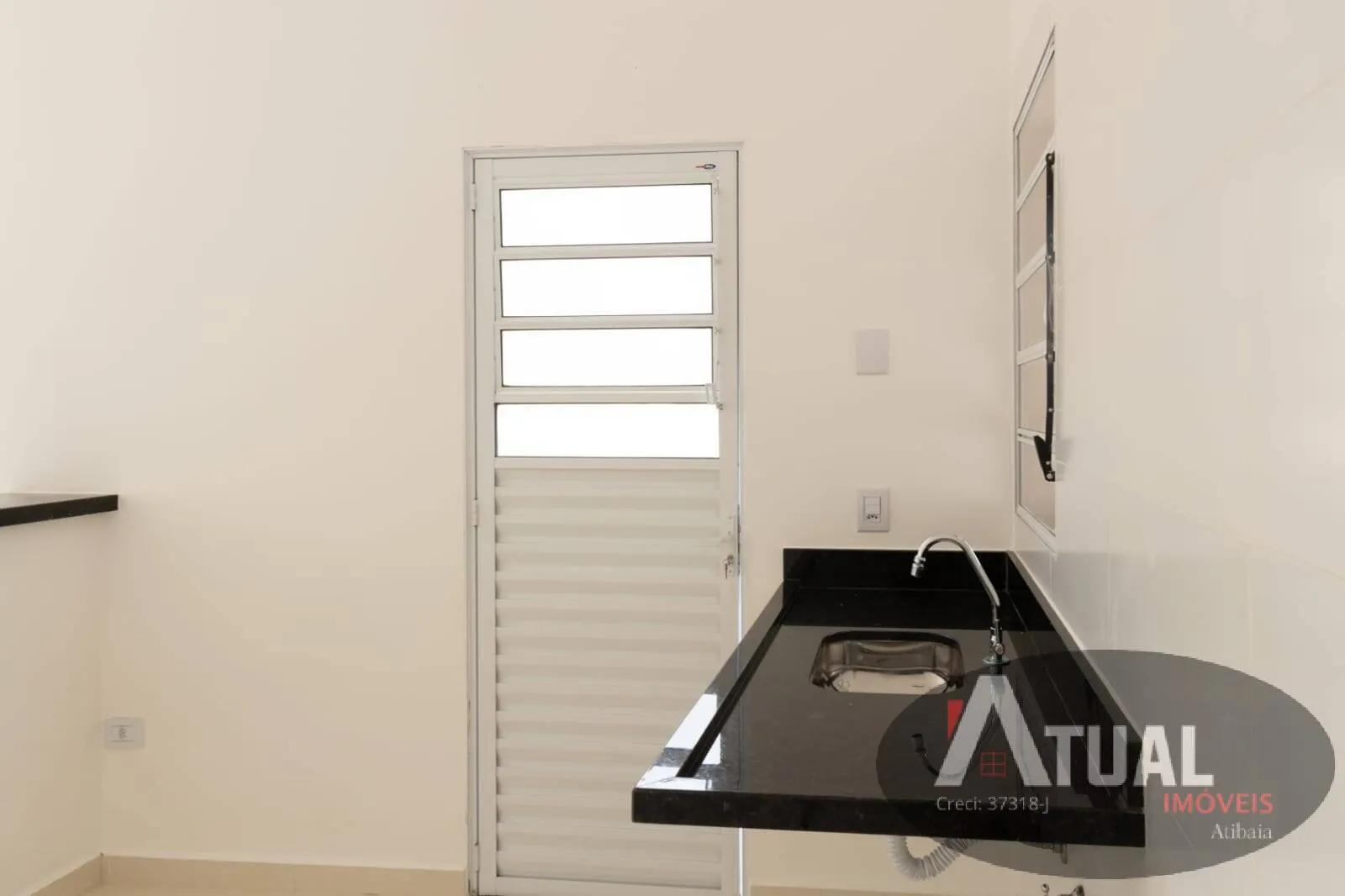 Casa à venda de 63 m² em Bom Jesus dos Perdões, SP, Brasil