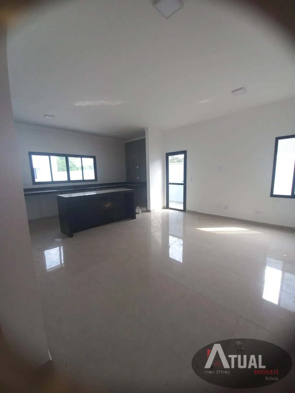 Casa à venda de 110 m² em Atibaia, SP, Brasil