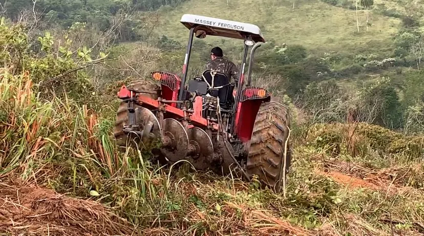 Fazenda à venda de 210 ha em Valença, RJ, Brasil