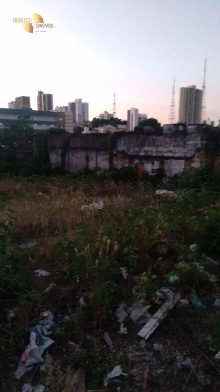 Terreno à venda de 1.400 m² em Cuiabá, MT, Brasil