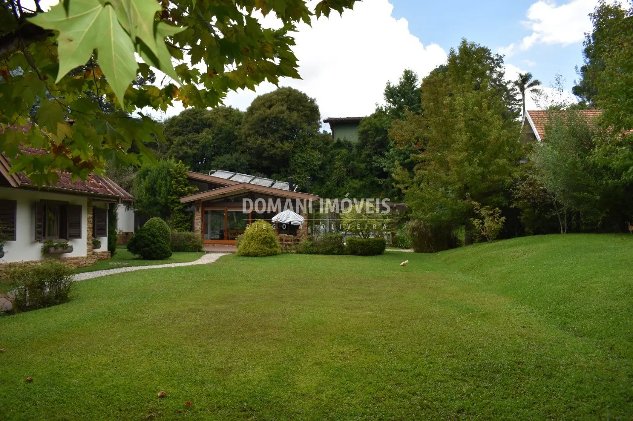 Casa à venda de 3.530 m² em Campos do Jordão, SP, Brasil