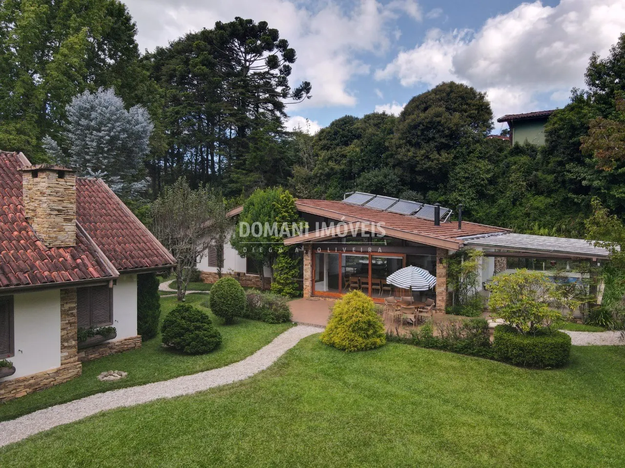 Casa à venda de 3.530 m² em Campos do Jordão, SP, Brasil