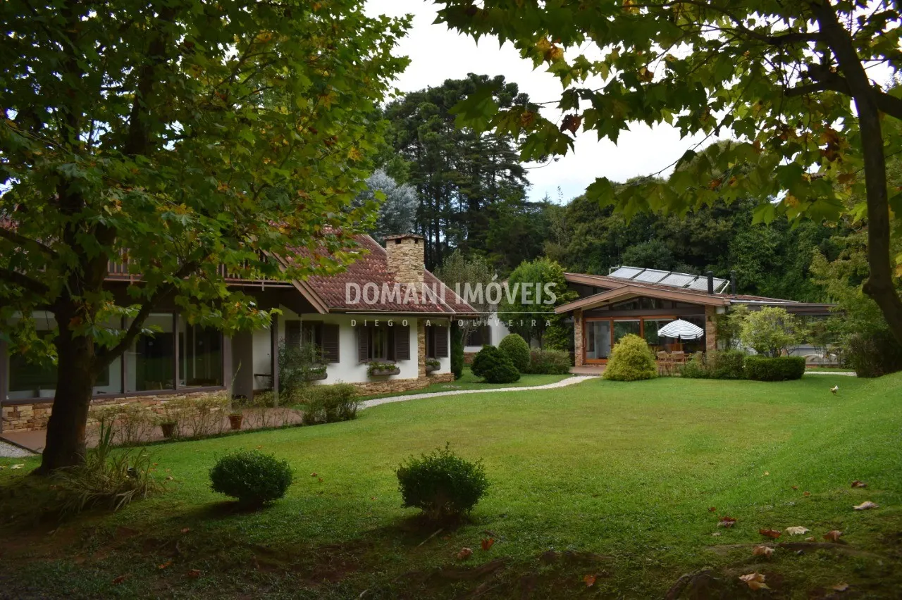 Casa à venda de 3.530 m² em Campos do Jordão, SP, Brasil