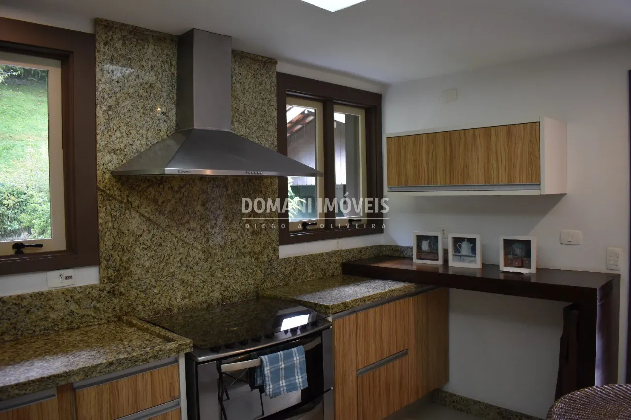 Casa à venda de 3.530 m² em Campos do Jordão, SP, Brasil