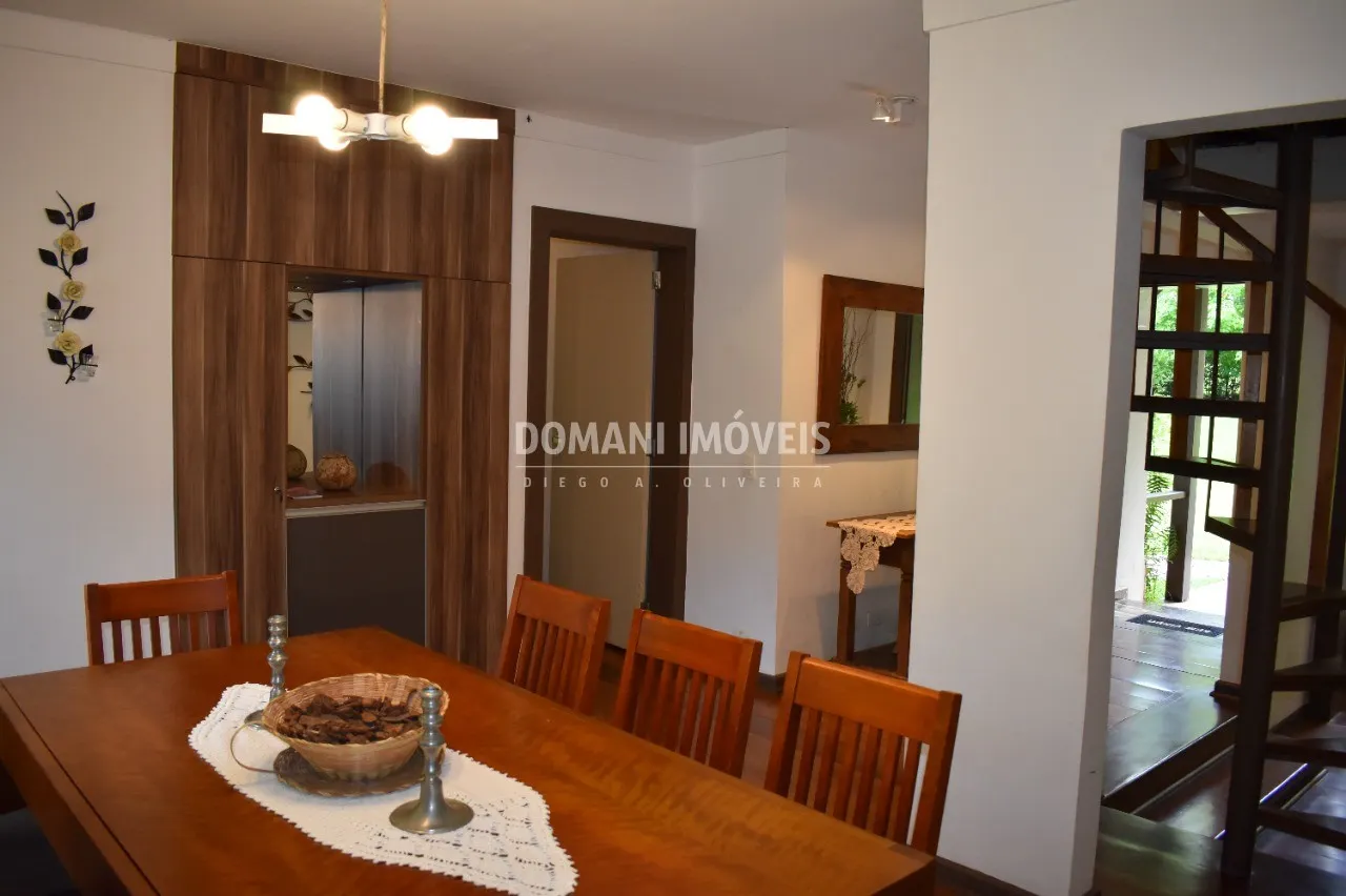 Casa à venda de 3.530 m² em Campos do Jordão, SP, Brasil
