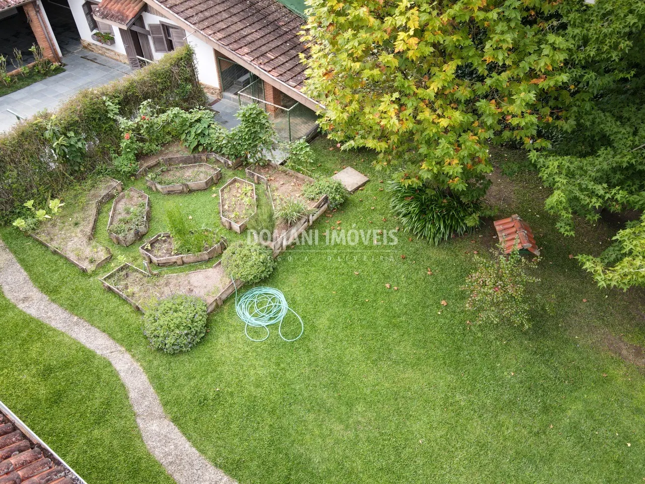 Casa à venda de 3.530 m² em Campos do Jordão, SP, Brasil