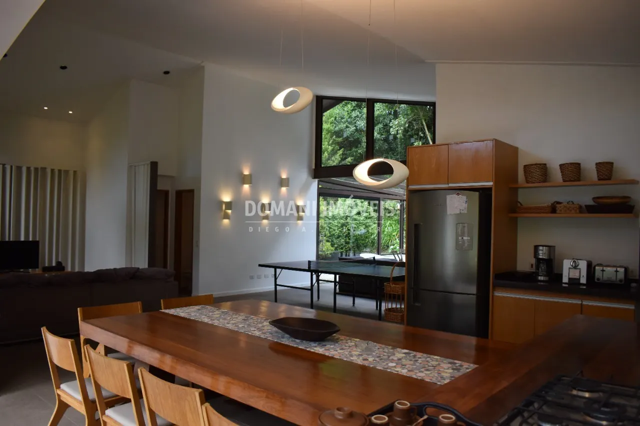 Casa à venda de 3.530 m² em Campos do Jordão, SP, Brasil