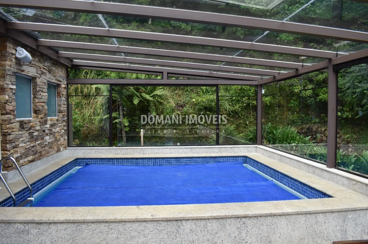 Casa à venda de 3.530 m² em Campos do Jordão, SP, Brasil