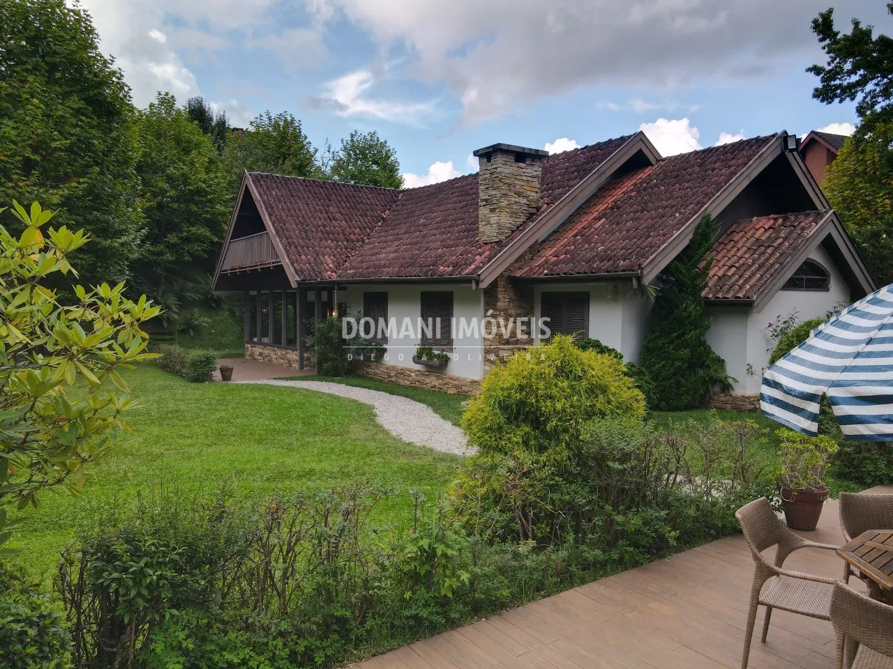 Casa à venda de 3.530 m² em Campos do Jordão, SP, Brasil