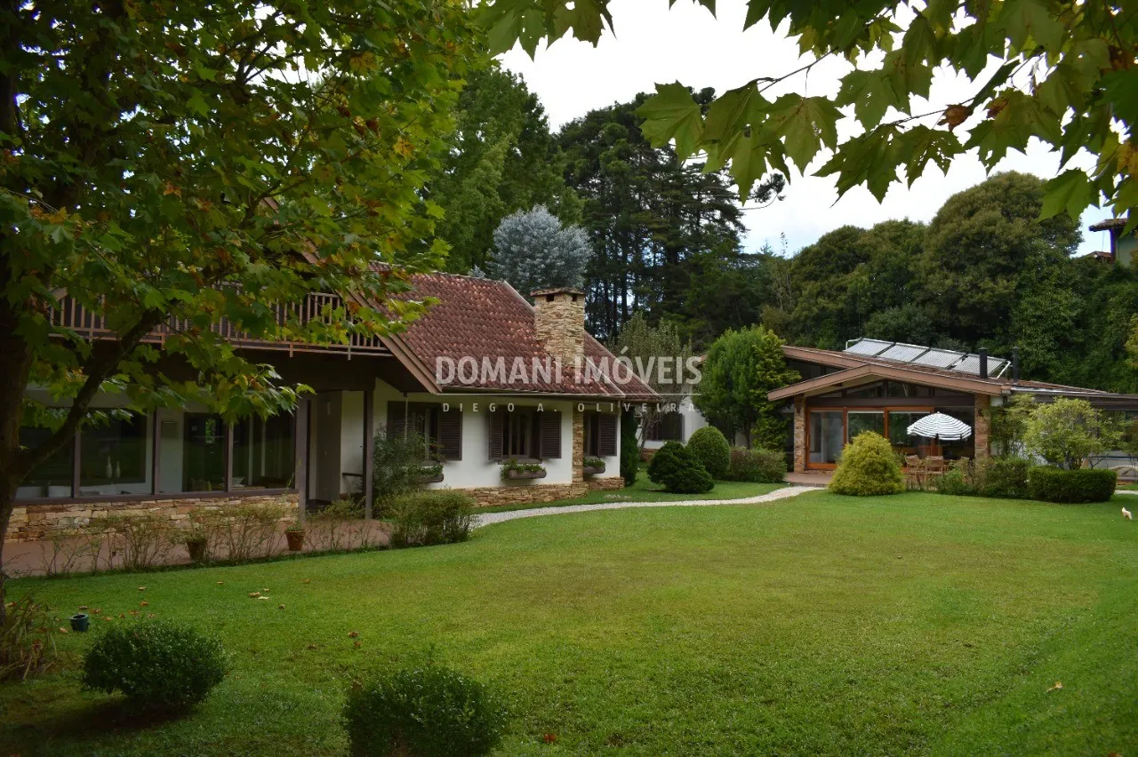 Casa à venda de 3.530 m² em Campos do Jordão, SP, Brasil