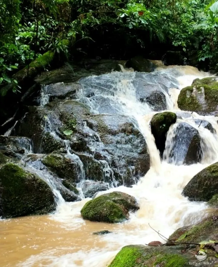 Sítio à venda de 6 ha em São José dos Campos, SP, Brasil