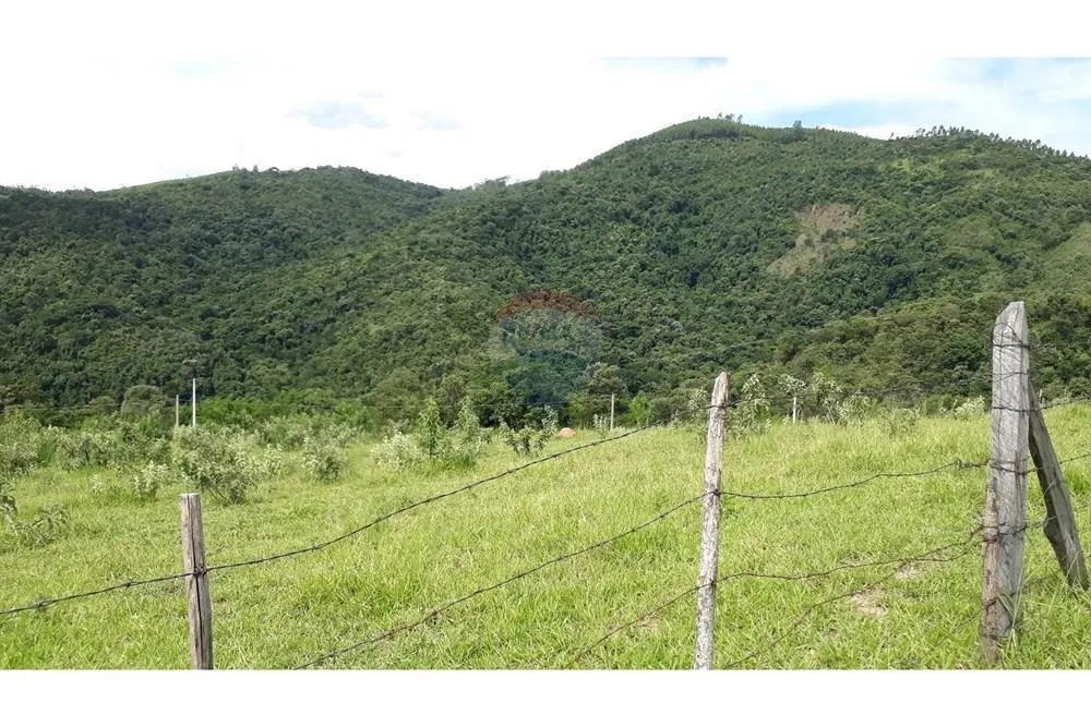 Sítio à venda de 5 ha em Serra Negra, SP, Brasil