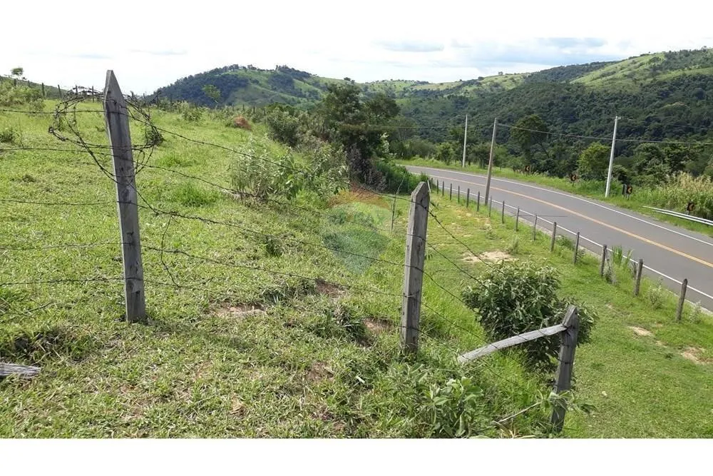 Sítio à venda de 5 ha em Serra Negra, SP, Brasil