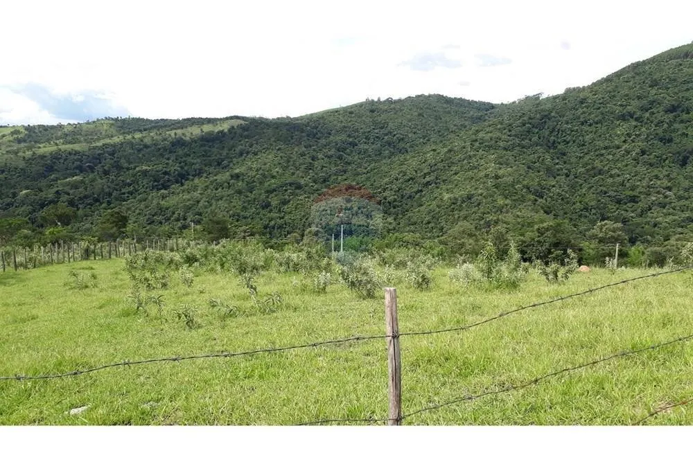 Sítio à venda de 5 ha em Serra Negra, SP, Brasil