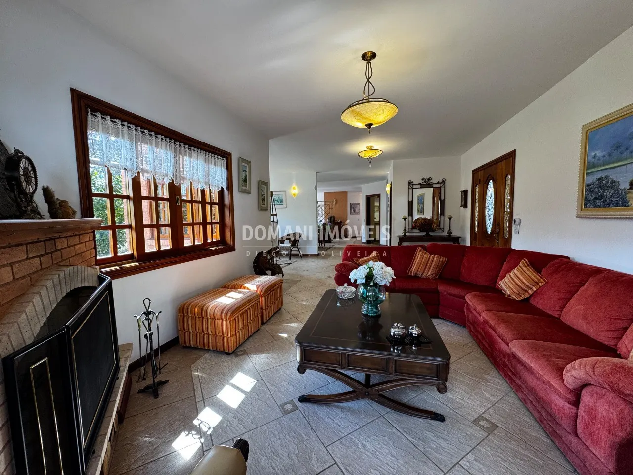 Casa à venda de 1.200 m² em Campos do Jordão, SP, Brasil